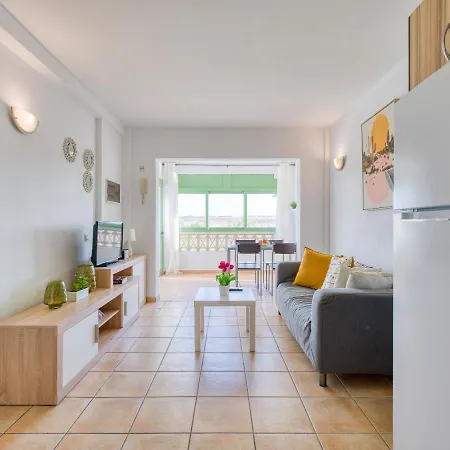 Homeforguest Con Piscina En Apartamento Caleta De Fuste