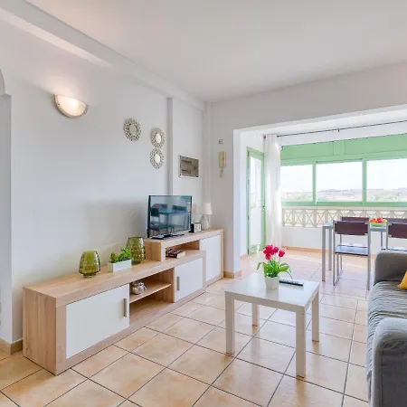 Апартаменты Homeforguest Con Piscina En