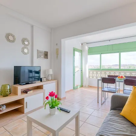 아파트 Homeforguest Con Piscina En 칼레타데푸스테