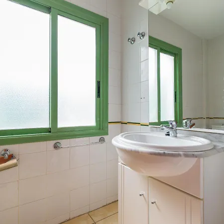 Апартаменты Homeforguest Con Piscina En