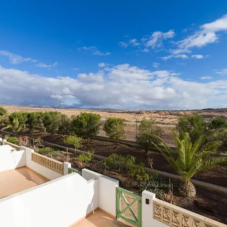 Апартаменты Homeforguest Con Piscina En