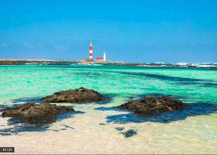 아파트 Homeforguest Con Piscina En 칼레타데푸스테