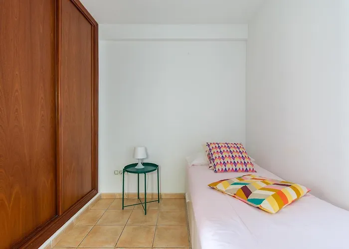 Homeforguest Con Piscina En * 칼레타데푸스테